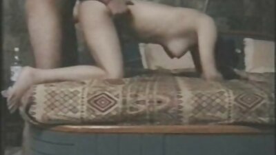 セクシーな10代の少女アリーナロペスは床に情熱的なセックスをしています 美男 エロ 動画